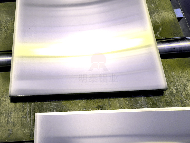 明泰5182铝板.jpg 明泰5182铝板.jpg